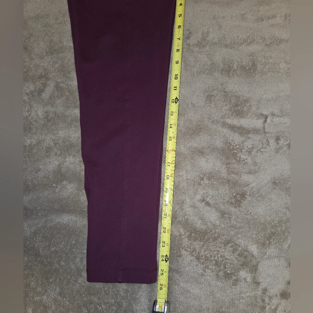 G302. Betabrand Power Down DPYP™ Dress Pant Yoga Pant in Maroon - Size M - Picture 9 of 10